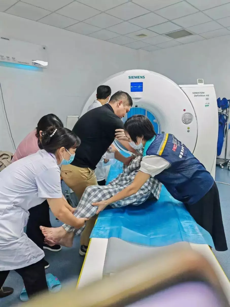 梦到家人都住院什么意思啊周公解梦女人(2)