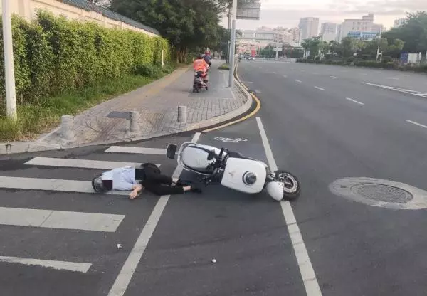 周公解梦梦见有人骑电动车摔倒了什么意思啊(5)