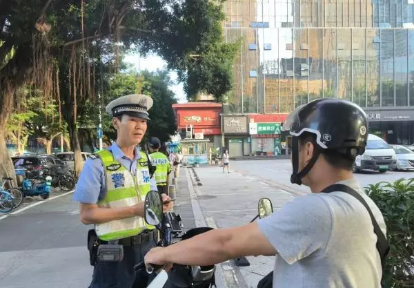 周公解梦梦见有人骑电动车摔倒了什么意思啊(8)