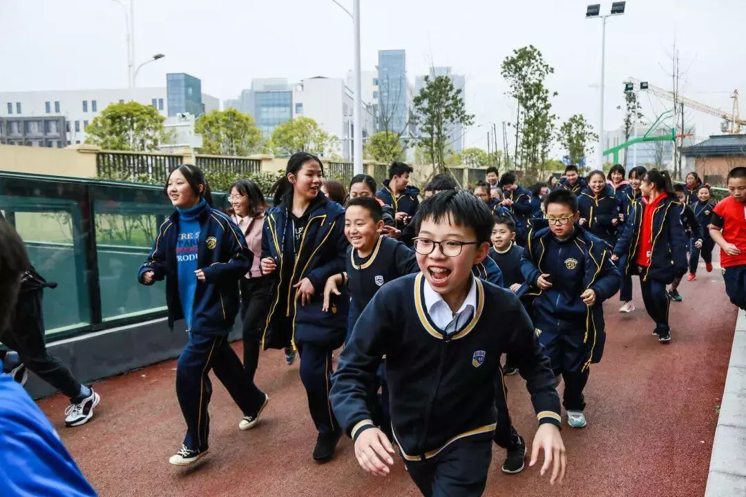 贵阳海嘉学校有哪些特色(24)
