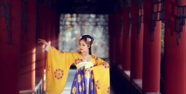 男生说铁娘子是什么意思(4)