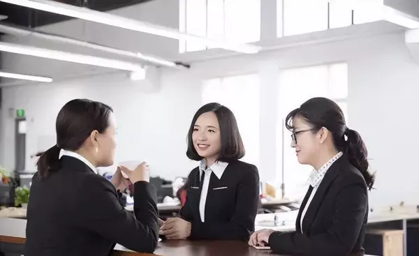 能挣到钱但是舍不得花的人的命运是什么(2)