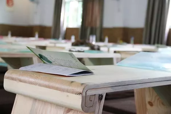 梦到名人到学校上课啥意思啊周公解梦是什么(1)