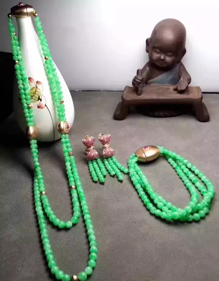 翡翠常说的中五是什么意思(1)