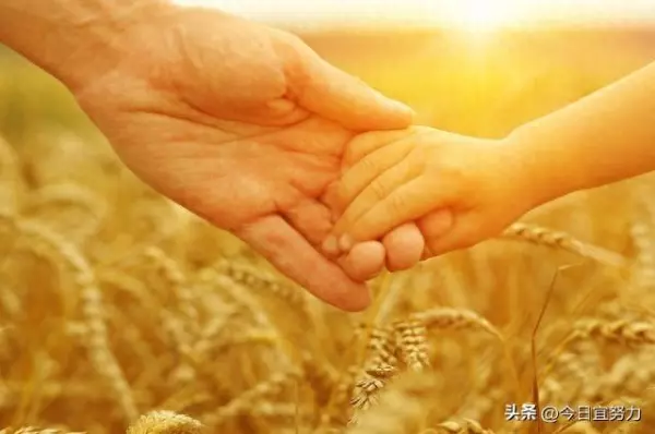 梦见孩子身上刻字什么意思周公解梦(1)
