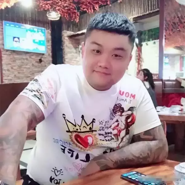 算命的说身上背着关公是什么意思(1)