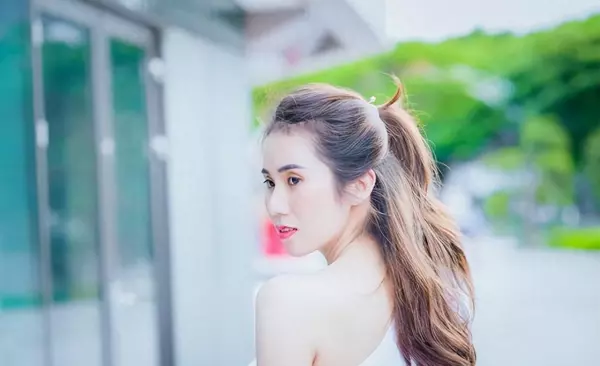 男生一个耳朵大一个耳朵小是有福气吗(1)