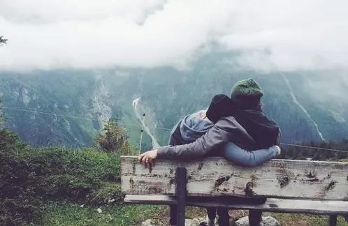 1982年夫妻都属狗的运势好不好呢女性(1)