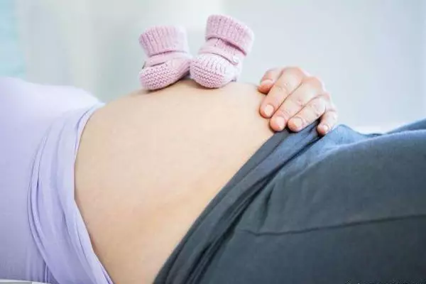 女生梦到自己生女孩子是什么意思呢周公解梦(2)