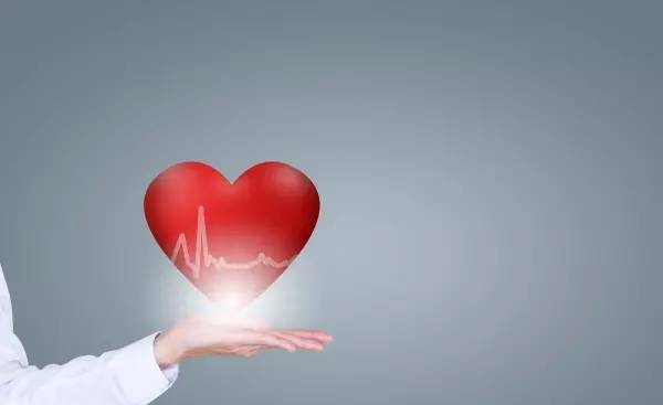 72年属鼠女9月出生2022运势如何呢(2)