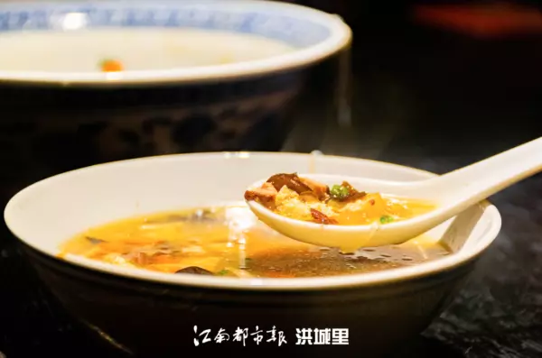 糊羹和胡辣汤的区别(1)