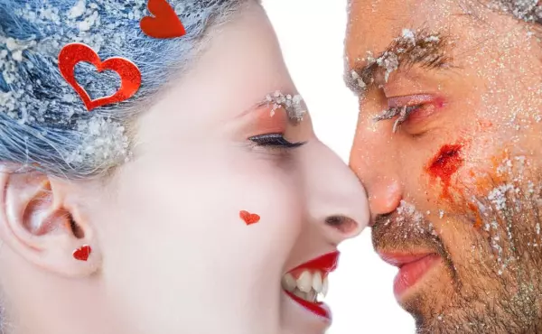 梦见鼻子中有一条血痕什么意思周公解梦女(1)