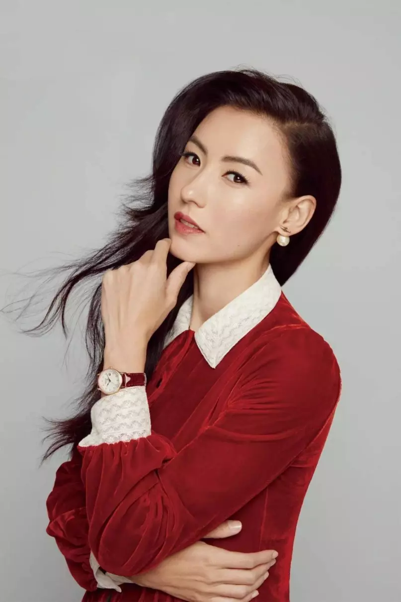 哪种女人脸型属于桃花脸(2)