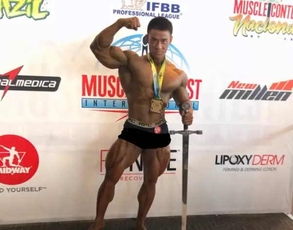 陈康健体哪个学校毕业(1)