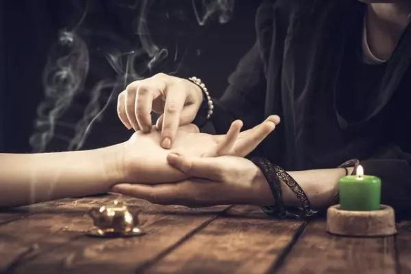 算命大师算命算的真准吗(1)