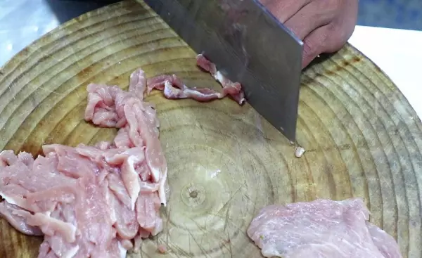 大肉肉丝怎样炒才能滑嫩(3)