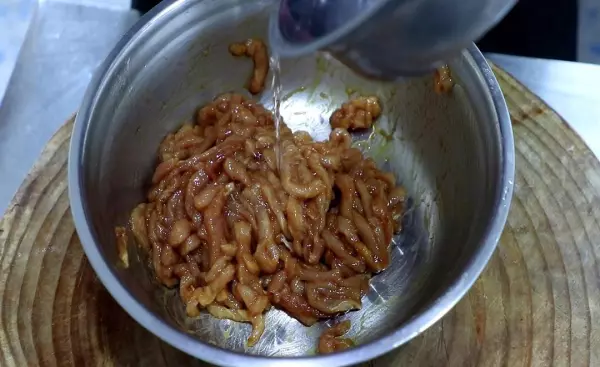 大肉肉丝怎样炒才能滑嫩(4)