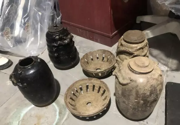 谷仓罐收藏与拍卖价格(2)