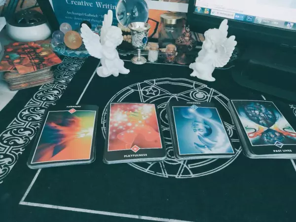占卜小牌阵和大牌阵的区别是什么意思(1)
