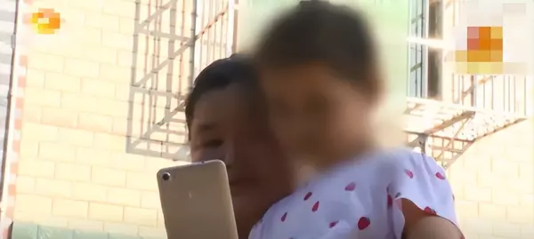 梦到家里挂着父母衣服什么意思周公解梦女人(12)