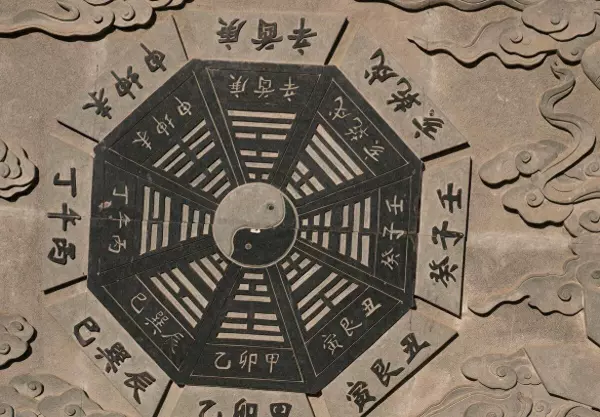 属龙人农历五月份出生的运势怎么样呢(1)