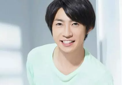 胸口中间下方长痣代表什么男人命运图解(1)