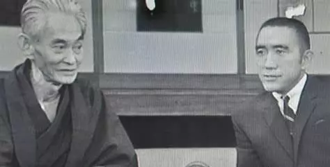 川端康成是第几位获得诺贝尔文学奖的人(13)