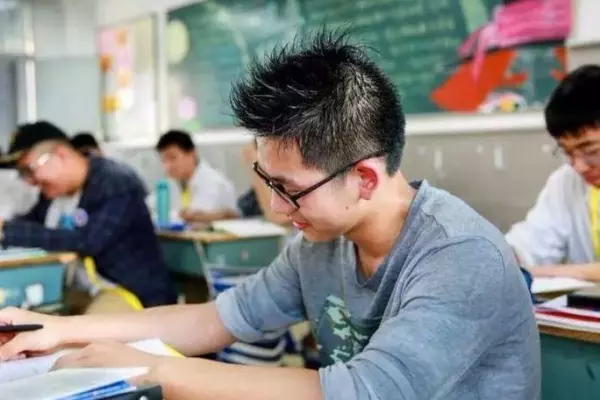 镇江中学高秋秋(13)