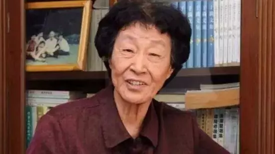 镇江中学高秋秋(3)