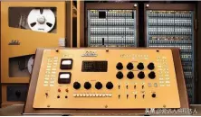 计算机能自动连续运行程序是由于采用了什么原理(10)