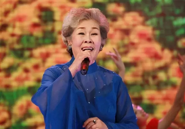 欧蕾欧蕾欧蕾欧蕾是什么歌(2)