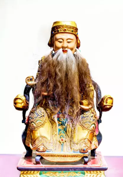 算命的说我家有神位有神仙跟着我什么意思呀(5)
