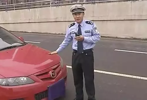 谭乔为什么没有当警察了(3)