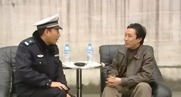 谭乔为什么没有当警察了(9)