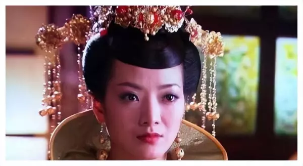 算命先生说女子将来要当皇后什么意思呀(2)