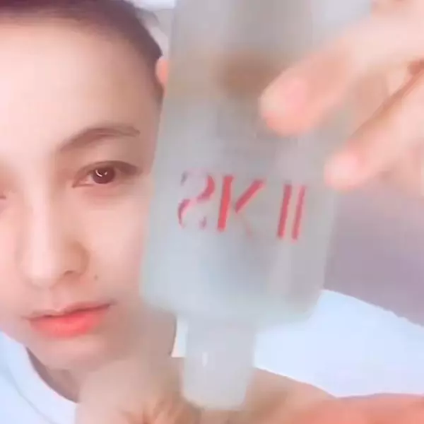 蜜露是精华还是爽肤水(2)