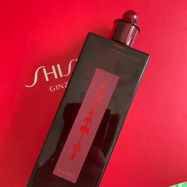 蜜露是精华还是爽肤水(7)