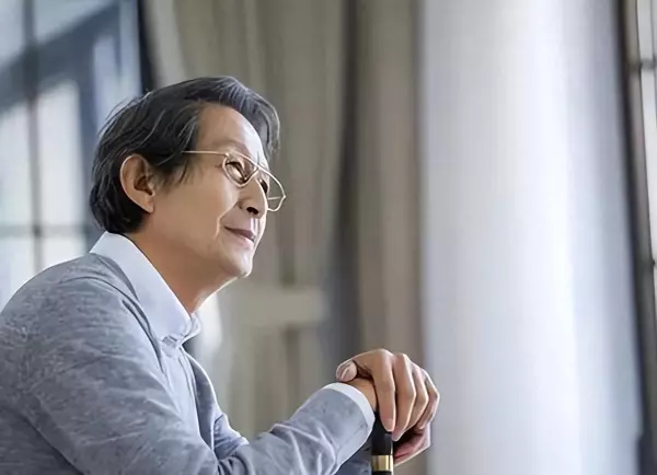 男的和女的接吻后男女的运势会发生改变么(7)