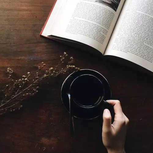 为什么相同起点的人有不同的命运呢英语(2)