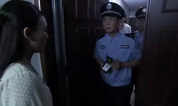 李昌德被家人砌入墙内的原因(3)