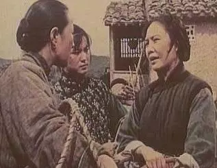 祥林嫂悲剧命运的三个成因是什么意思(2)