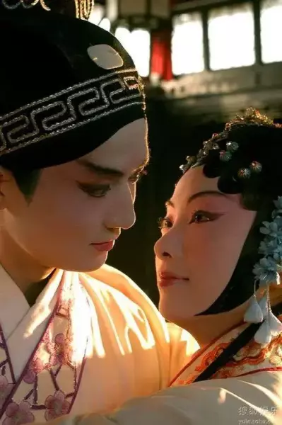 中国文学中的命运主题是什么意思啊(12)