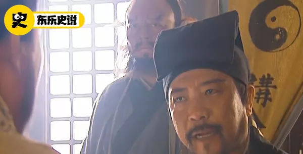 吴用为赚谁上山假扮成了算命先生?那个人的绰号是什么?(17)