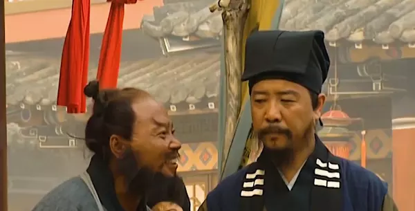 吴用为赚谁上山假扮成了算命先生?那个人的绰号是什么?(21)