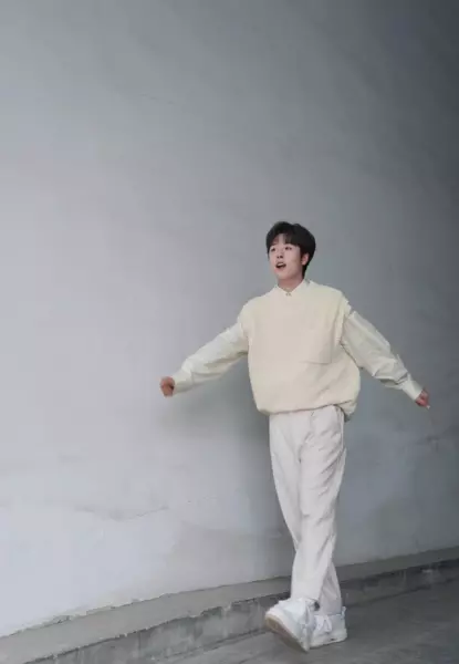 星星图案的鞋子是什么牌子的(17)