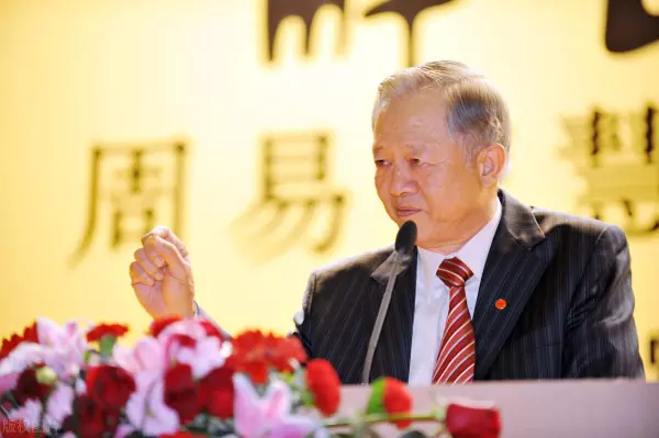 曾仕强在百家讲坛讲易经是哪年开始的(2)