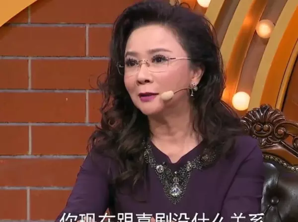 非诚勿扰的汪玲露到底什么身份(9)