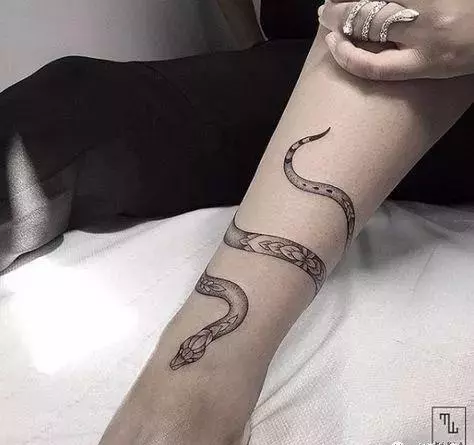 花蛋纹身是什么意思(46)