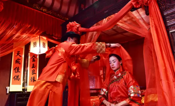 根据八字看你的流年婚姻变动怎样化解(4)