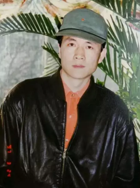 同父同母不同命运的六对明星手足(17)